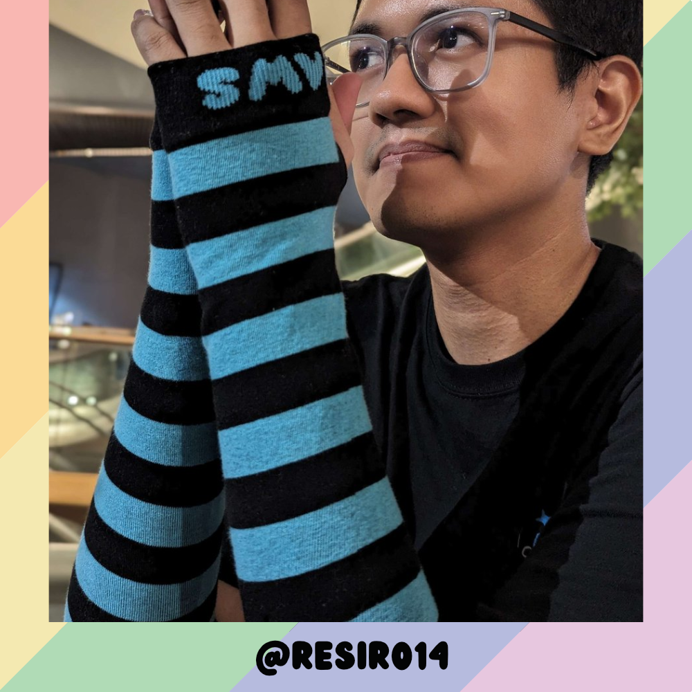 Light Blue vs Black Arm Warmers