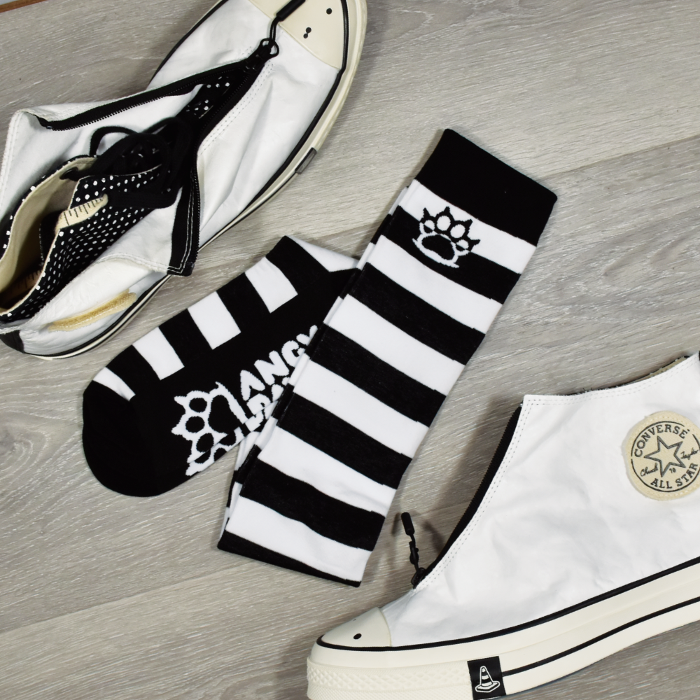 Black vs White Sockies