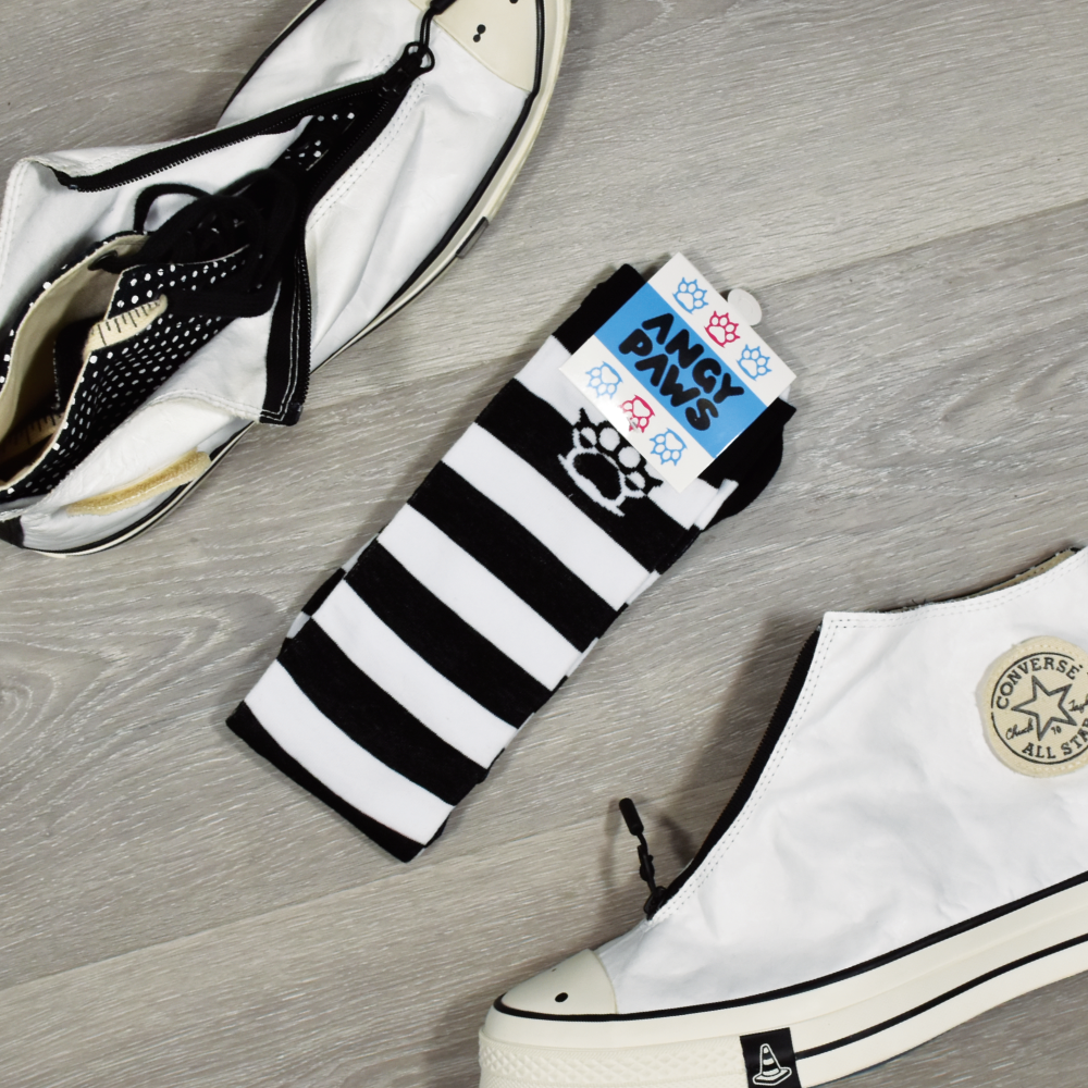 Black vs White Sockies